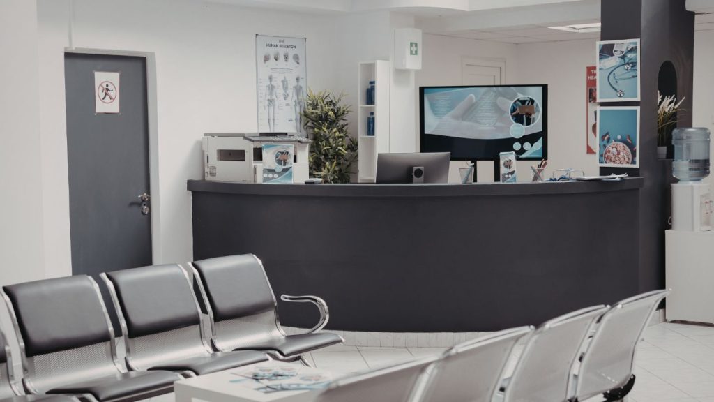 medical facility cleaning services​