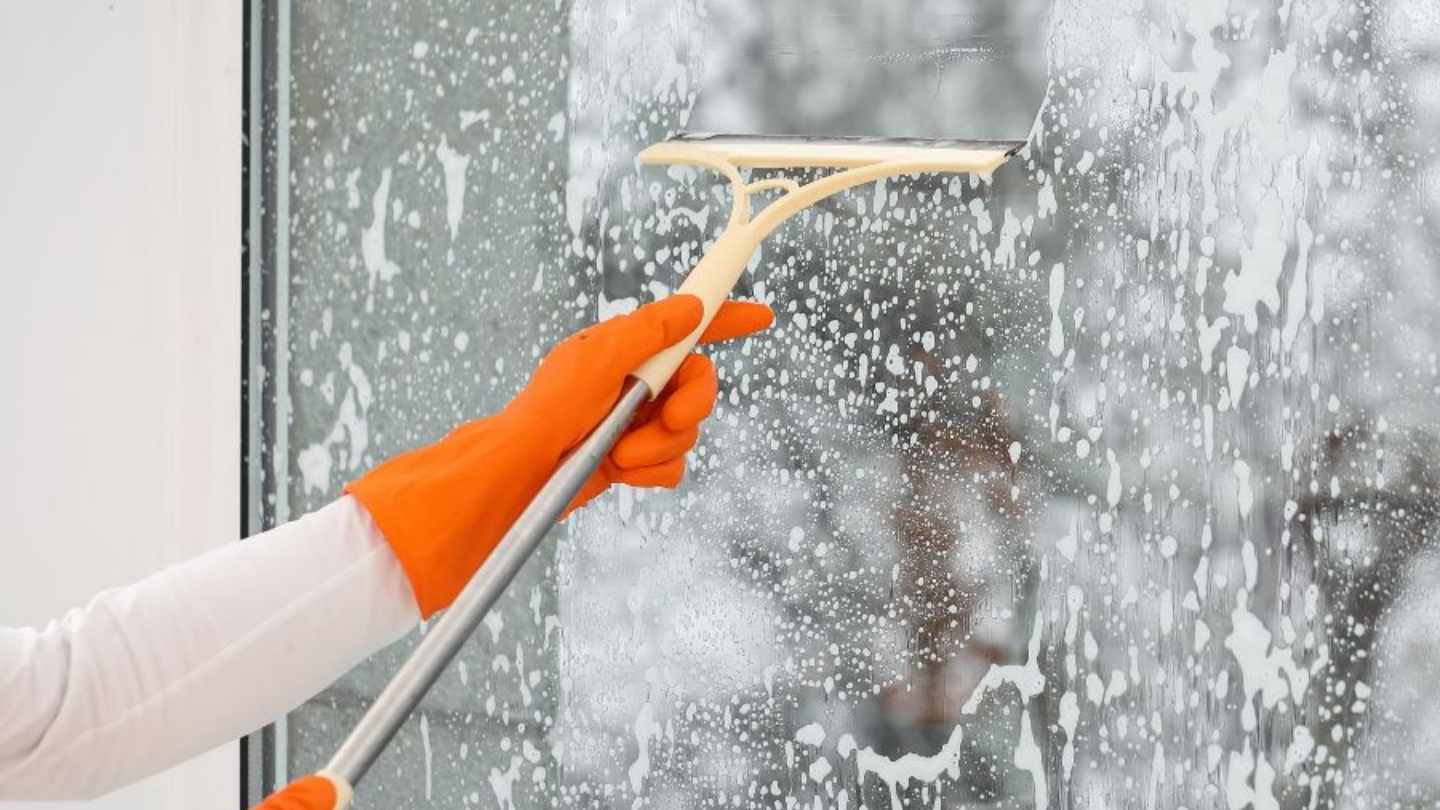 commercial window cleaning Gold Coast