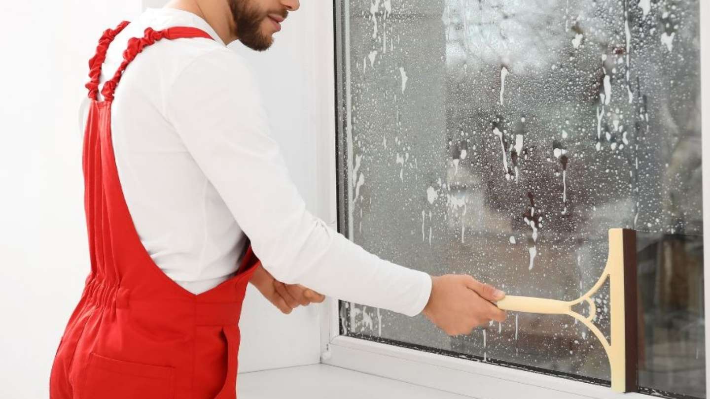 professional window cleaning Gold Coast