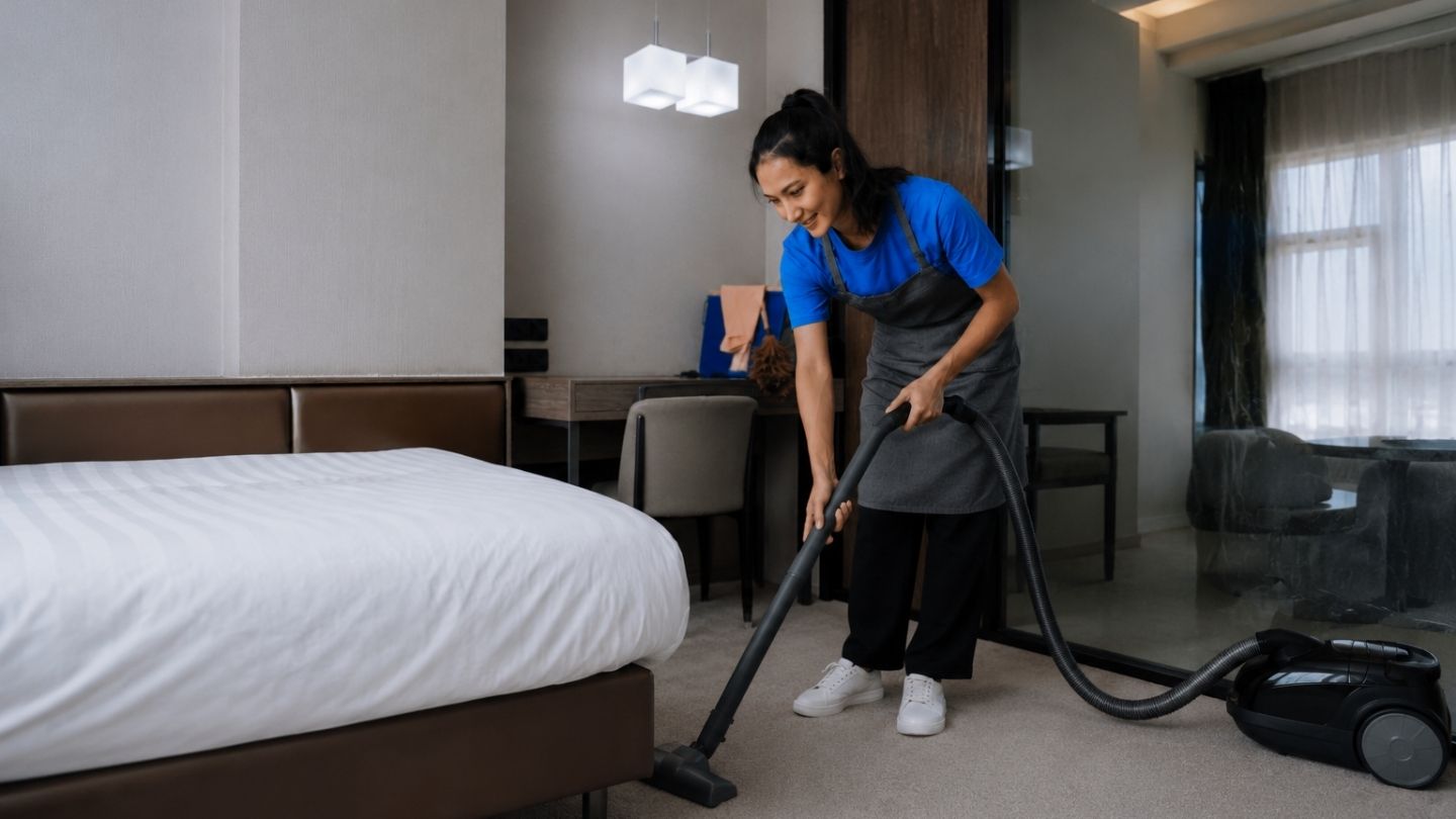hotel deep cleaning services